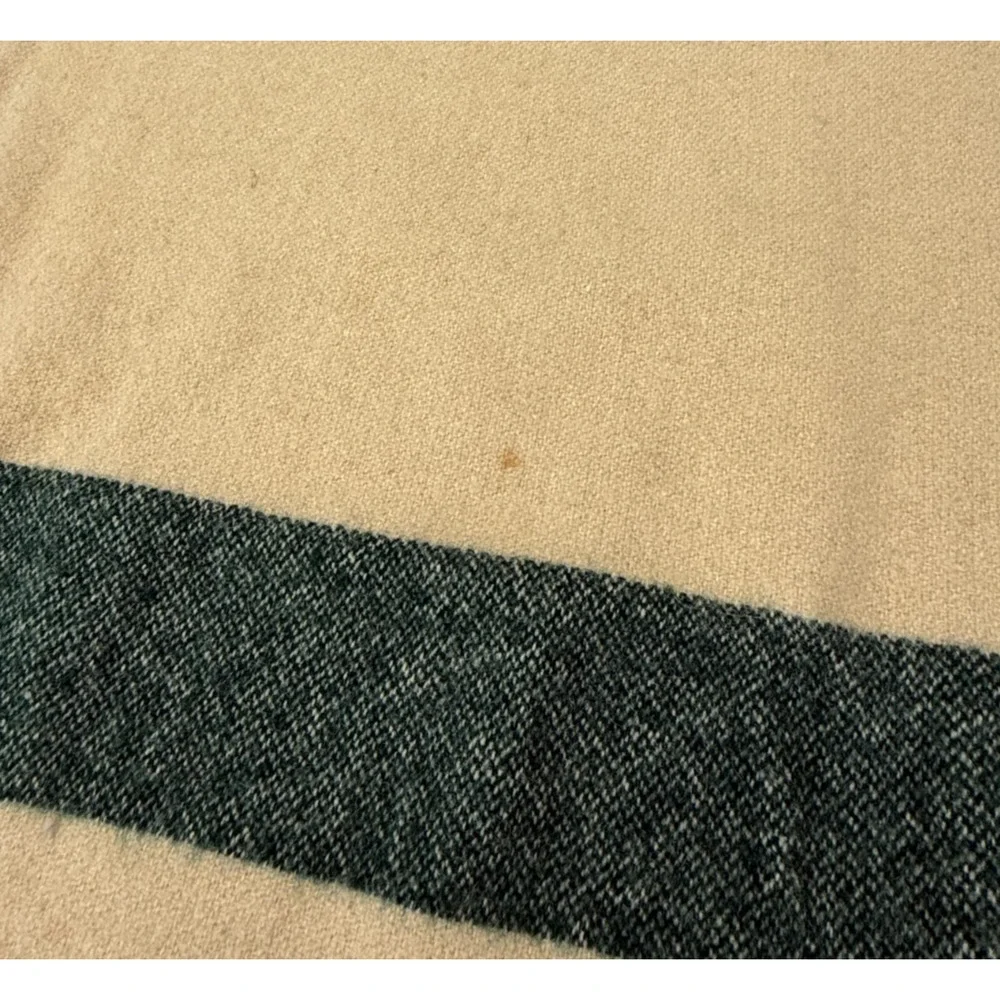 LL Bean Hudson Bay 3 Point Stripe Wool Blanket Twin SPOTS 63 x 78 Mid 1960s-1970